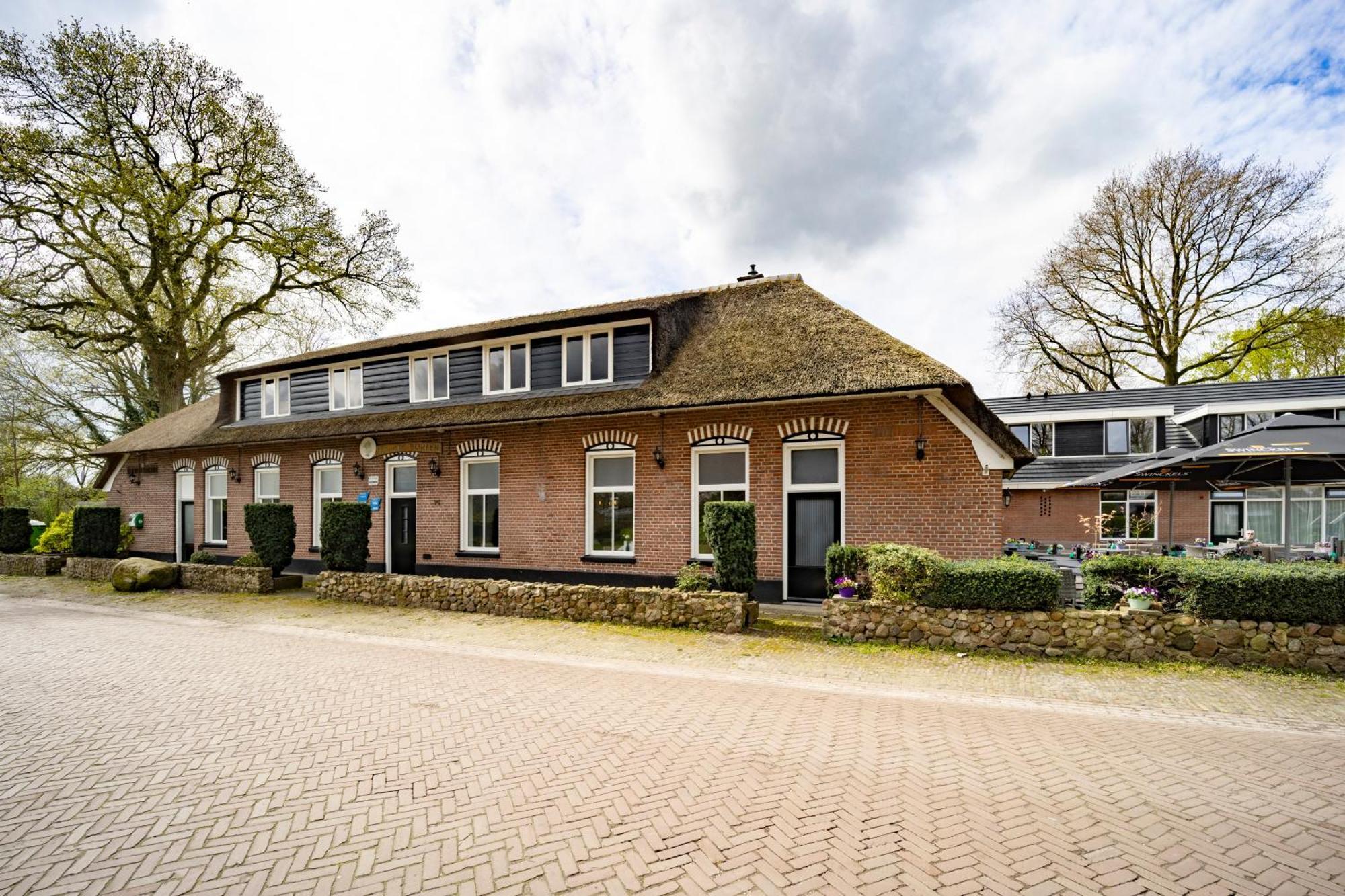 Fletcher Hotel-Restaurant De Borken Dwingeloo Exterior photo